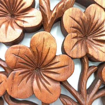 Vyrezávaný Drevený Obraz - Strom Života Frangipani 40cm