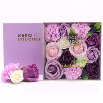 Štvorcový Box - Levanduľové Ruže a Karafiát