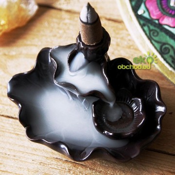 Stojan pre vonné kužele tečúci dym – lotosové jazierko